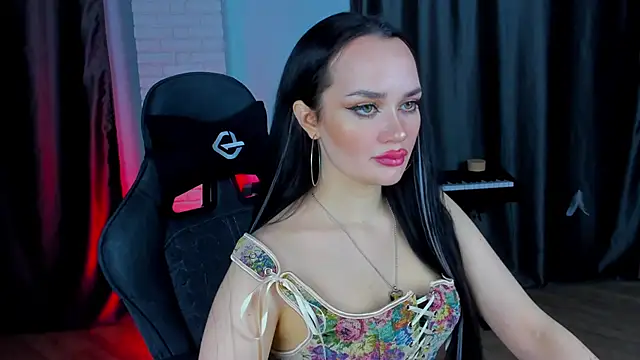 QueenAliss online show from 12-13-24, 11:55