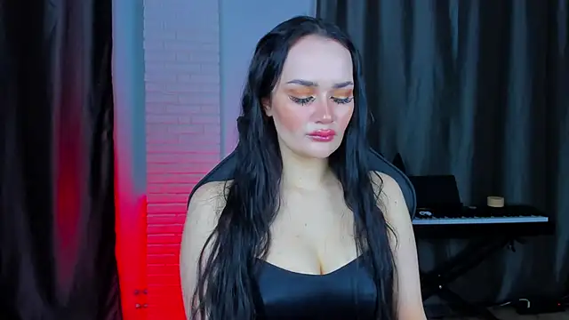 QueenAliss online show from 01-28-25, 08:25