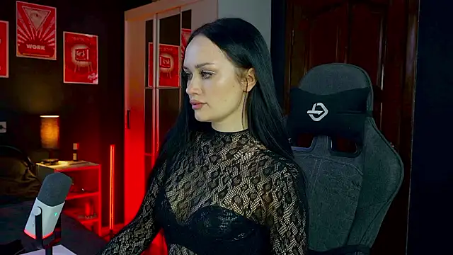 QueenAliss online show from 02-12-26, 07:58