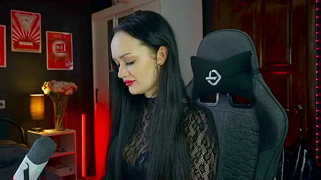 QueenAliss online show from 02-15-26, 07:38