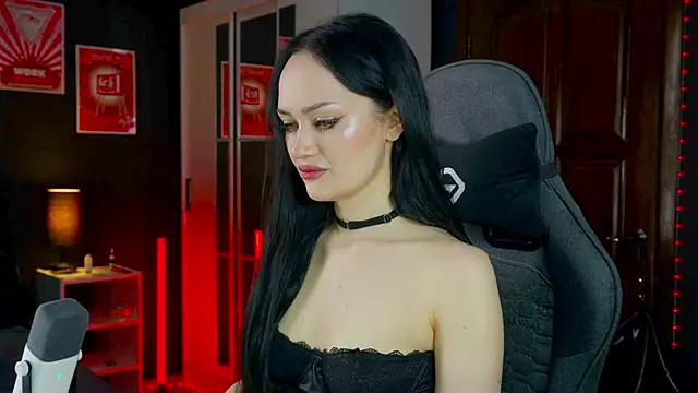 QueenAliss online show from 03-24-26, 02:49