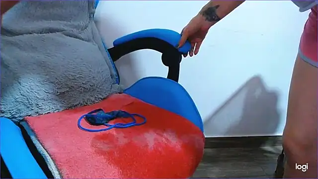 klylls squirt  online show from 02-04-25, 03:00