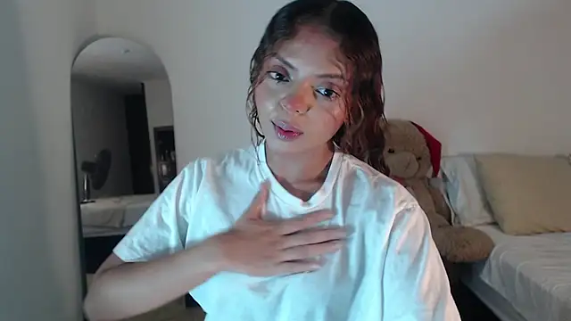 ValienteGirl  online show from 02-28-26, 02:12