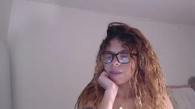 ValienteGirl  online show from 04-08-26, 01:38