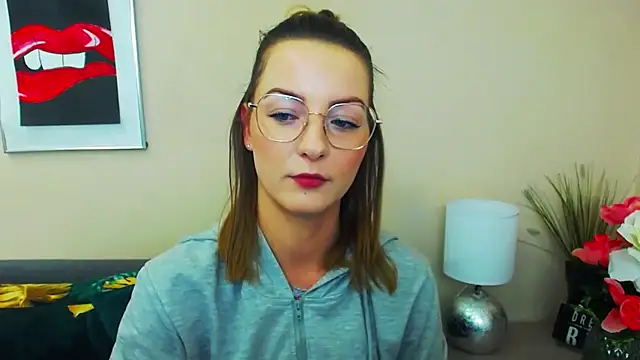 Snapshot of NatalieSexy chatting on 02-20-25, 07:12 NatalieSexy online show from 02-20-25, 07:12