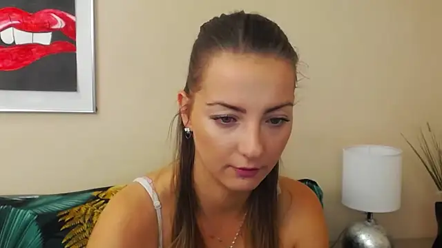 Snapshot of NatalieSexy chatting on 10-31-25, 07:20 NatalieSexy online show from 10-31-25, 07:20