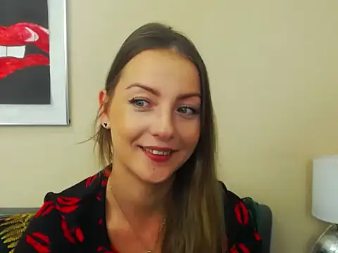 Snapshot of NatalieSexy chatting on 11-19-25, 07:08 NatalieSexy online show from 11-19-25, 07:08