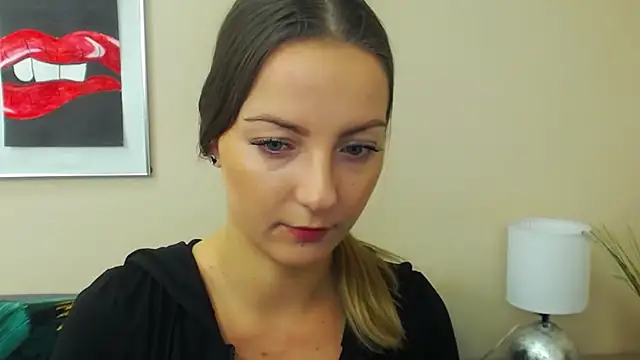 Snapshot of NatalieSexy chatting on 12-02-25, 07:14 NatalieSexy online show from 12-02-25, 07:14