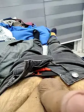 Hottoyboy2 online show from 10-06-25, 01:47