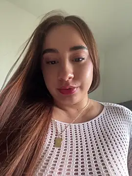 Elena222  online show from 04-18-26, 08:09