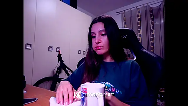 Snapshot of GodlyTheia chatting on 02-11-25, 08:31 GodlyTheia online show from 02-11-25, 08:31