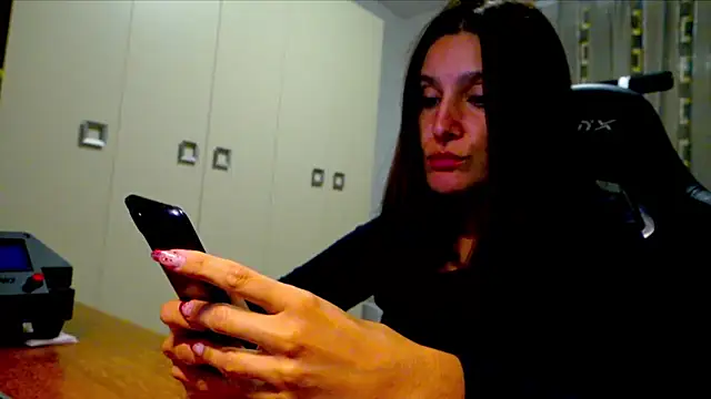 Snapshot of GodlyTheia chatting on 09-25-25, 08:34 GodlyTheia online show from 09-25-25, 08:34