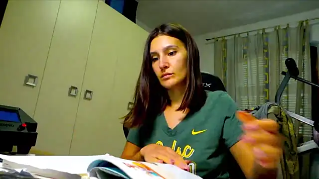 Snapshot of GodlyTheia chatting on 10-26-25, 12:44 GodlyTheia online show from 10-26-25, 12:44