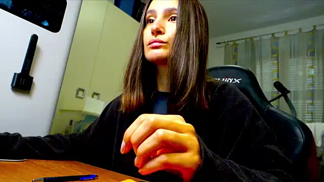 Snapshot of GodlyTheia chatting on 11-21-25, 12:04 GodlyTheia online show from 11-21-25, 12:04