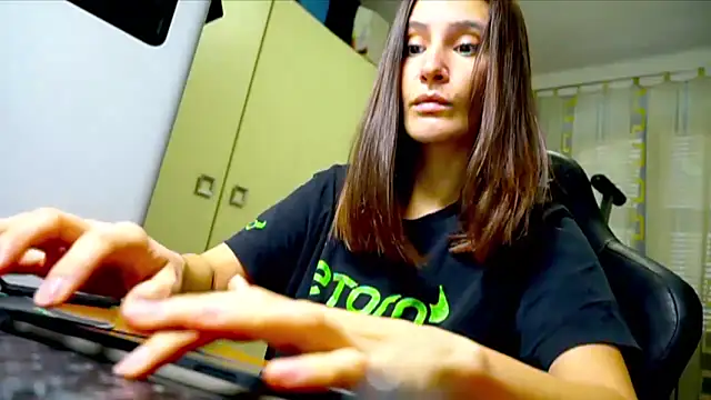 GodlyTheia online show from 01-10-26, 11:01