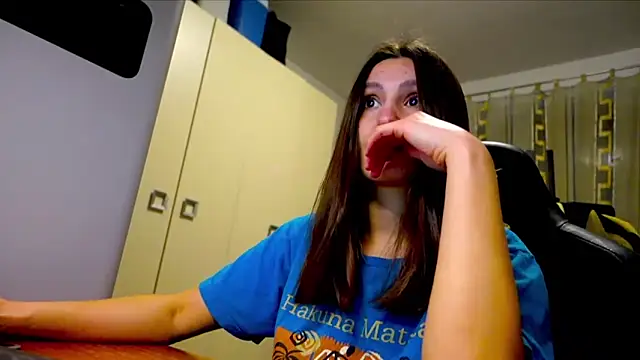 GodlyTheia online show from 03-12-26, 07:42