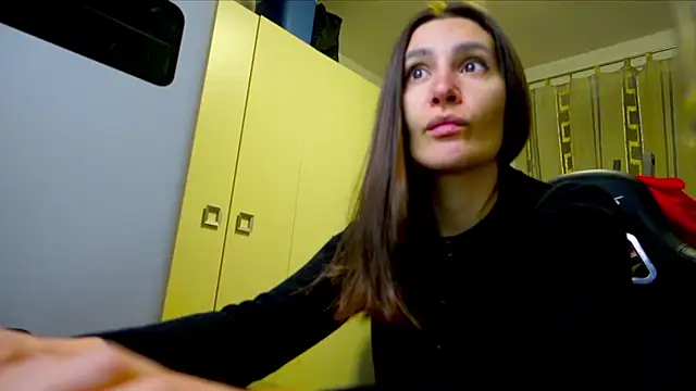 GodlyTheia online show from 03-26-26, 06:57