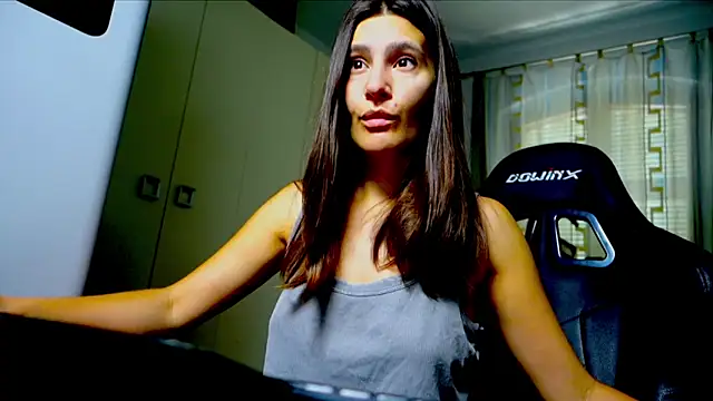 GodlyTheia online show from 05-27-26, 01:41