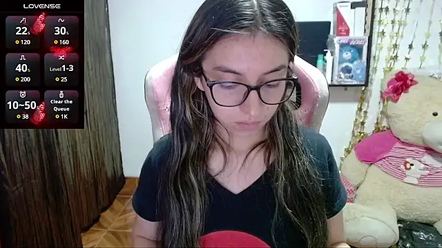 Snapshot of Maggie_Fox3 chatting on 03-11-25, 01:59 Maggie Fox3 online show from 03-11-25, 01:59