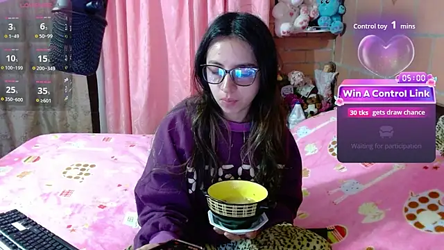 Maggie Fox3 online show from 04-25-26, 12:02