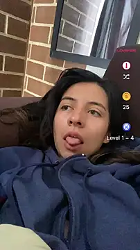 Snapshot of Maggie_Fox3 chatting on 04-30-26, 03:18 Maggie Fox3 online show from 04-30-26, 03:18