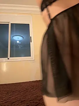 Snapshot of Emy-sexy chatting on 10-20-25, 10:21 Emy-sexy online show from 10-20-25, 10:21