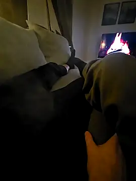 Snapshot of Sim_june chatting on 11-02-25, 09:06 Sim june online show from 11-02-25, 09:06