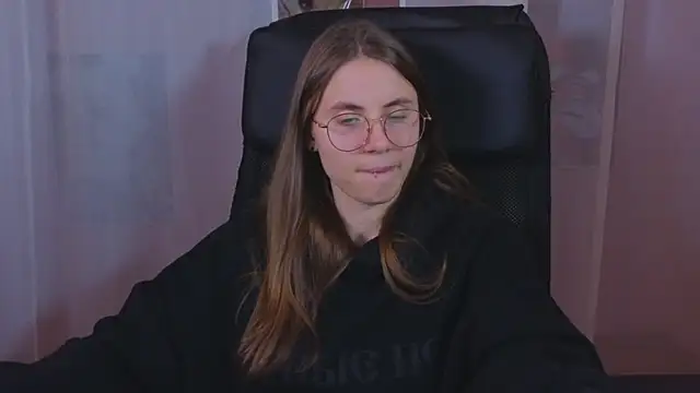  AnnaStark  online show from 03-06-25, 03:24