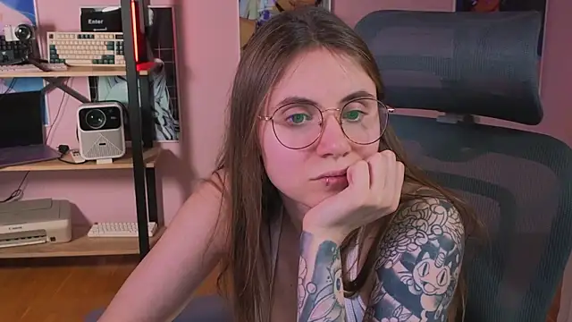  AnnaStark  online show from 03-07-26, 08:17