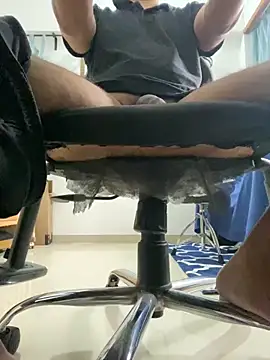 Snapshot of the_indian_dick_u_want chatting on 01-13-25, 03:23 the indian dick u want online show from 01-13-25, 03:23