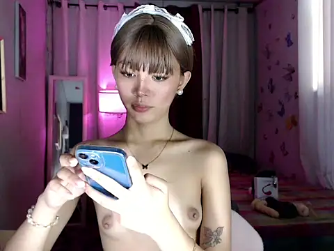 Snapshot of Angel_Morgan69 chatting on 09-20-25, 12:44 Angel Morgan69 online show from 09-20-25, 12:44