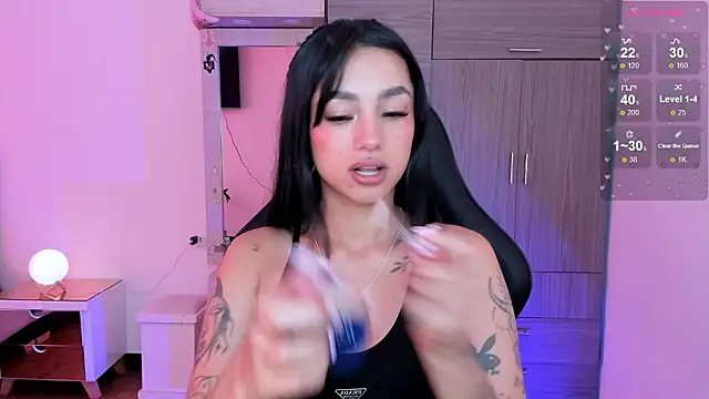 Lizzie corner v online show from 03-10-26, 02:22