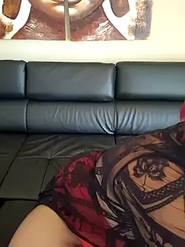 SarahDelSol online show from 12-30-24, 12:20