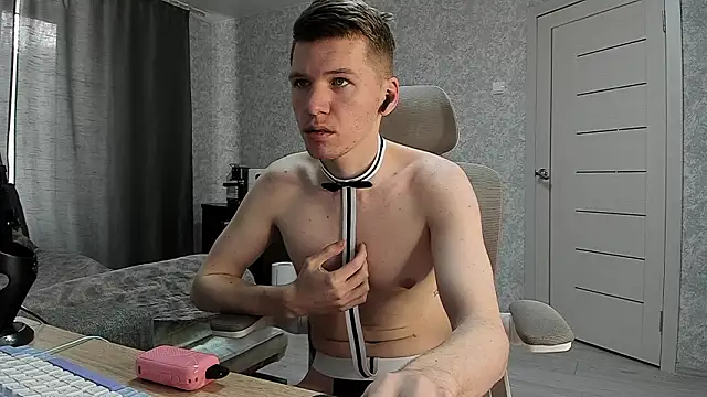 Bananas dick online show from 03-08-26, 07:01