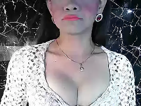 Snapshot of Rosebaumgardner1234 chatting on 01-27-25, 04:52 Rosebaumgardner1234 online show from 01-27-25, 04:52