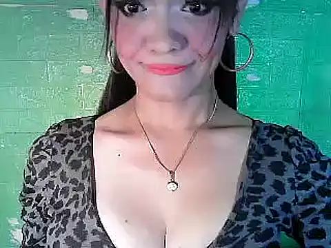 Snapshot of Rosebaumgardner1234 chatting on 02-14-25, 01:18 Rosebaumgardner1234 online show from 02-14-25, 01:18