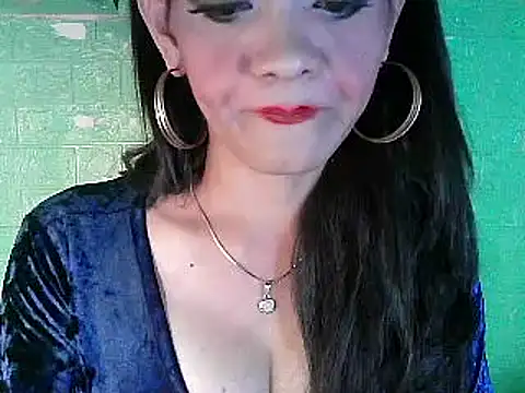 Snapshot of Rosebaumgardner1234 chatting on 02-18-25, 12:49 Rosebaumgardner1234 online show from 02-18-25, 12:49