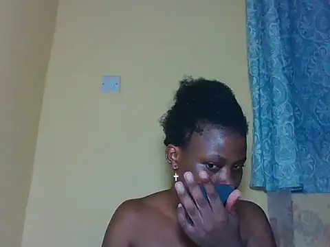 Snapshot of Sweetbaby004 chatting on 05-24-26, 06:46 Sweetbaby004 online show from 05-24-26, 06:46
