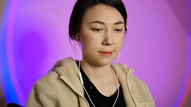 chibi moon  online show from 01-15-25, 06:08