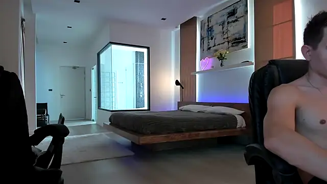 Snapshot of TommyTiffany chatting on 01-02-25, 08:06 TommyTiffany online show from 01-02-25, 08:06