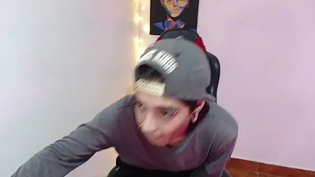 Snapshot of saad_man chatting on 12-14-24, 10:24 saad man online show from 12-14-24, 10:24