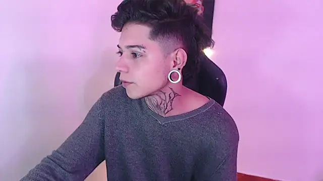 Snapshot of saad_man chatting on 12-30-24, 08:10 saad man online show from 12-30-24, 08:10