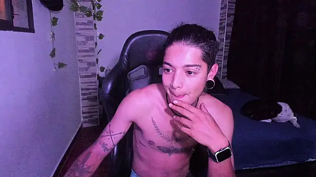 Snapshot of saad_man chatting on 10-21-25, 02:23 saad man online show from 10-21-25, 02:23