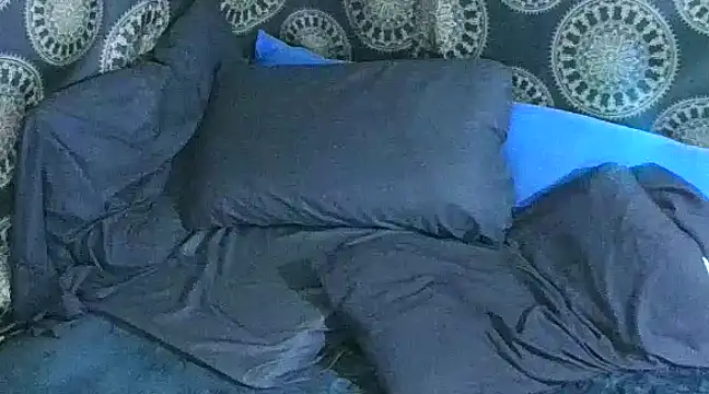 LunaRai online show from 12-24-24, 02:21