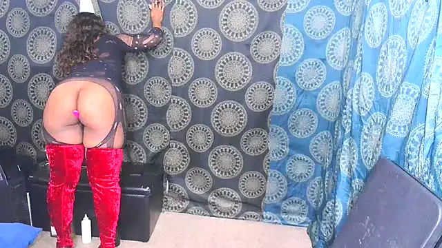 LunaRai online show from 01-12-25, 04:42