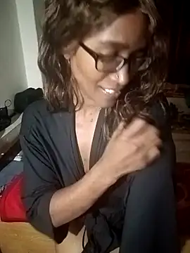 LunaRai online show from 03-21-25, 04:40