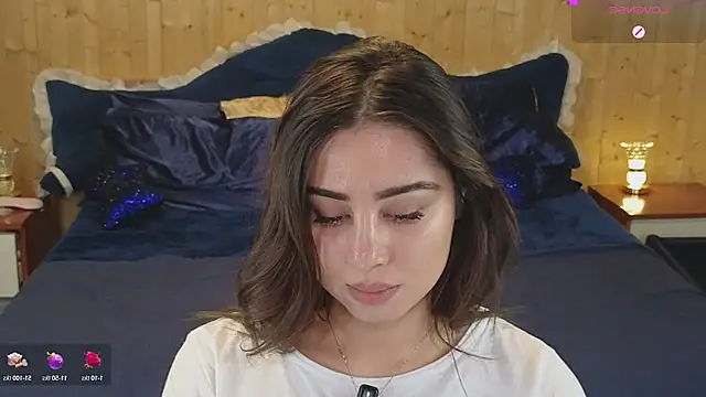 Snapshot of VanessaDoyle chatting on 02-04-25, 02:39 VanessaDoyle online show from 02-04-25, 02:39