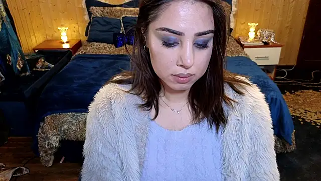 Snapshot of VanessaDoyle chatting on 02-18-25, 10:03 VanessaDoyle online show from 02-18-25, 10:03