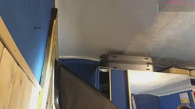 Snapshot of VanessaDoyle chatting on 02-28-25, 02:42 VanessaDoyle online show from 02-28-25, 02:42