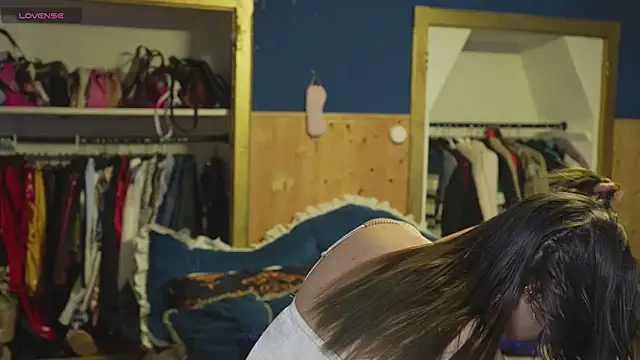 Snapshot of VanessaDoyle chatting on 09-20-25, 12:50 VanessaDoyle online show from 09-20-25, 12:50